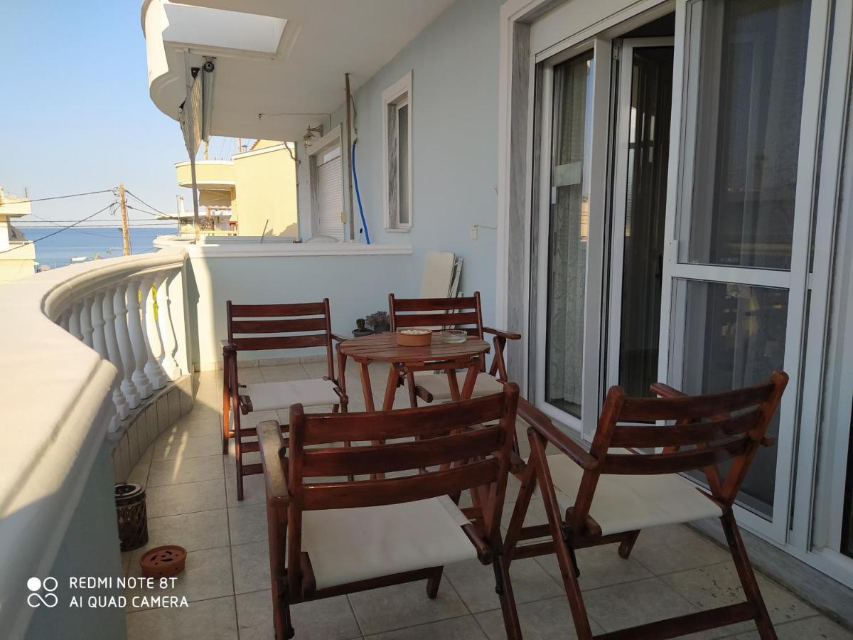 Sea And Sky Apartment เนอาเปรามอส ภายนอก รูปภาพ