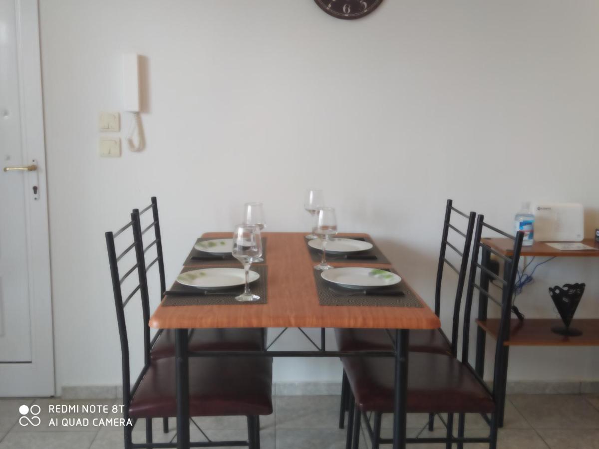 Sea And Sky Apartment เนอาเปรามอส ภายนอก รูปภาพ