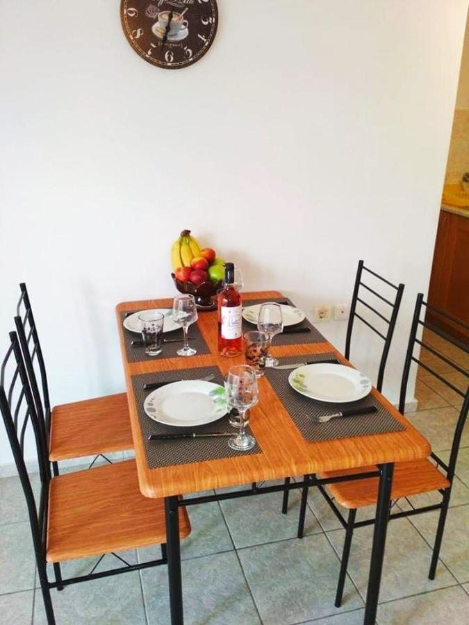 Sea And Sky Apartment เนอาเปรามอส ภายนอก รูปภาพ